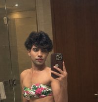 Anshu - Transsexual escort in New Delhi