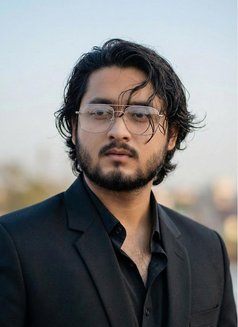 IT Topper - Male escort in Noida Photo 1 of 3