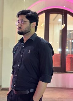 IT Topper - Male escort in Noida Photo 3 of 3
