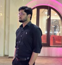 IT Topper - Male escort in Noida
