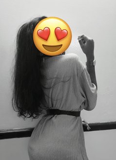 Anshu shaney - escort in Dubai Photo 5 of 10
