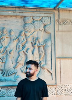 Anshul - Male escort in New Delhi Photo 3 of 6