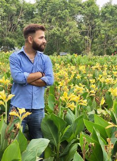 Anshul - Male escort in New Delhi Photo 4 of 6