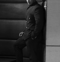 Anshuman 100 Genuine - Acompañantes masculino in New Delhi