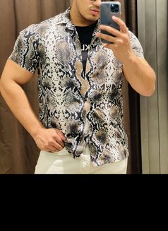 Anshuman 100 Genuine - Acompañantes masculino in New Delhi Photo 7 of 7