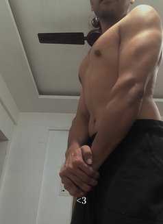 Anshuyarrrr - Male escort in Gurgaon Photo 1 of 4