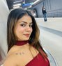 Ansika Rajput - puta in Dubai Photo 1 of 7