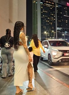 Anthonella - escort in Abu Dhabi Photo 13 of 15