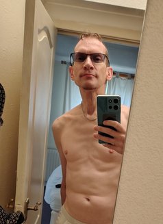 Anthoni - Acompañantes masculino in Cambridge Photo 8 of 8