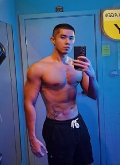 漆黑的战士 高战/Anthony - Male escort in Singapore Photo 25 of 26