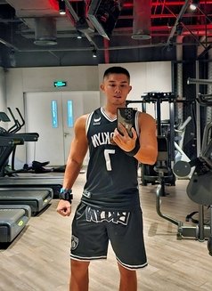 漆黑的战士 高战/Anthony - Acompañantes masculino in Singapore Photo 16 of 19