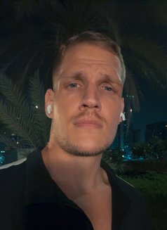 Anthony -Discreet Bi for Couples/Singles - Male escort in Dubai Photo 7 of 8