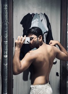 Anthony - Male escort in Jodhpur Photo 1 of 4