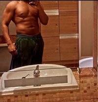Anthony V/VB Read bio - Acompañantes masculino in Hong Kong