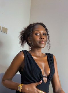 Antonella - Masajista in Dubai Photo 1 of 4