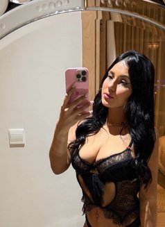 Antonella Salazar - escort in Doha Photo 4 of 23
