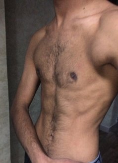 Antonio - Male escort in Abu Dhabi Photo 1 of 3