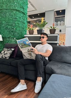 Antonio Smith - Male companion in Manila Photo 7 of 8
