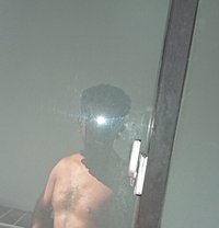 Antony - Male companion in Colombo