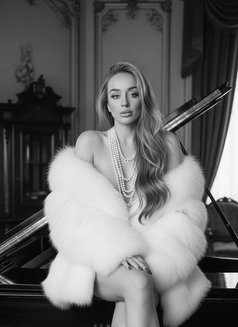 Antuanna-The Art of Sensual Elegance - escort in Dubai Photo 16 of 20