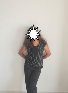 Anu 4 U - puta in Bangalore Photo 4 of 7