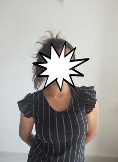 Anu 4 U - puta in Bangalore Photo 5 of 7