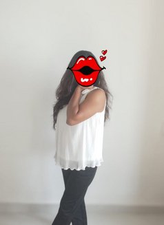 Anu 4 U - puta in Bangalore Photo 7 of 7