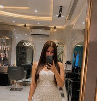Anu - companion in New Delhi