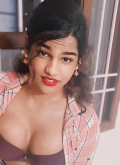 Anu - Transsexual escort in Chennai Photo 1 of 9