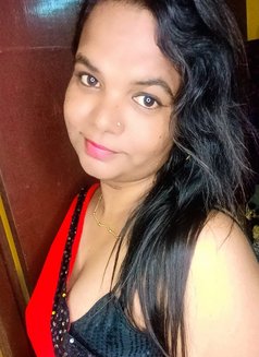 Anu - Acompañantes transexual in Coimbatore Photo 2 of 3