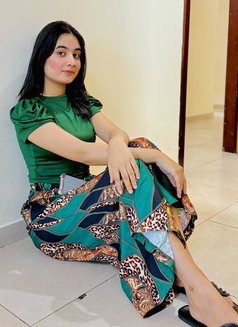 Anu GFE Indian - puta in Dubai Photo 12 of 12