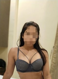 Veni Here Mallu for Real Meet N Full Fun - escort in Abu Dhabi Photo 4 of 4