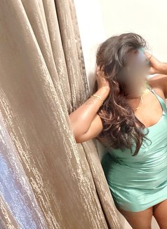 Anu - escort in Chennai Photo 4 of 4