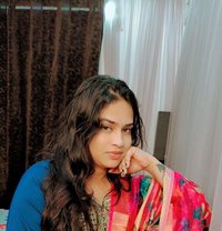 Anu - escort in Hyderabad Photo 2 of 4