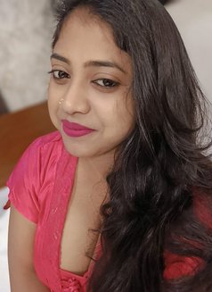 Anu - escort in Kolkata Photo 4 of 6