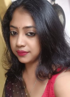 Anu - puta in Kolkata Photo 9 of 10