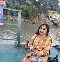 Anu - puta in Kolkata
