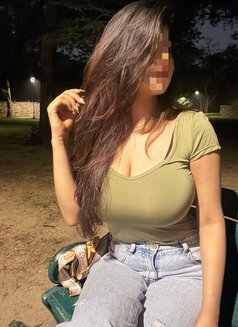 Preety ❣️ Cam show ya real meet - escort in Hyderabad Photo 1 of 3