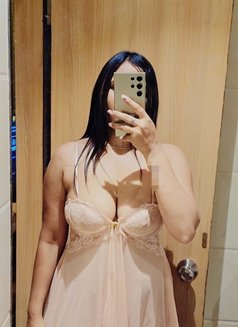 Anu Malayali Exotic Model for Real Meet - escort in Abu Dhabi Photo 2 of 3