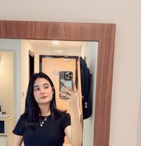 Anu Young Indian - puta in Dubai