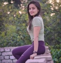 Anugya, Indian escort in Abu Dhabi