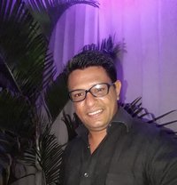 Anuj - Male adult performer in Pune