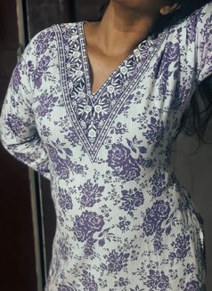 Anumol Kochi | Video Chat Service - escort in Kochi Photo 2 of 3