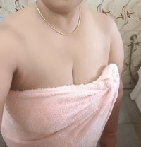 Anupama - masseuse in Hamilton, Canada