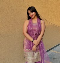Anupama - puta in Surat