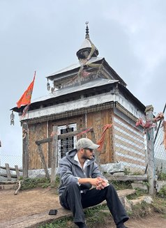 Anurag - Intérprete masculino de adultos in Dehradun, Uttarakhand Photo 2 of 2
