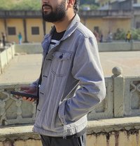 Anurag - masseur in Gurgaon