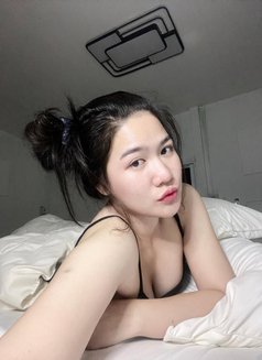 Anurak - puta in Noida Photo 4 of 5