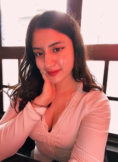 Anusha - escort in Thiruvananthapuram Photo 3 of 3