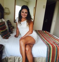 Anushi - puta in Kathmandu